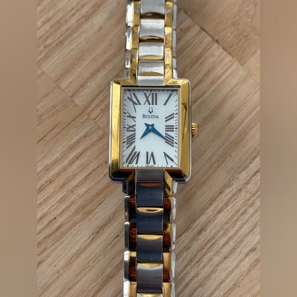 Bulova Curvex Luxury Watch Two-Tone Bracelet White Rectangular Dial Blue Hands main image 8